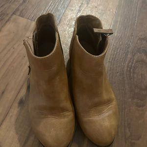 Cute cat and Jack ankle boots